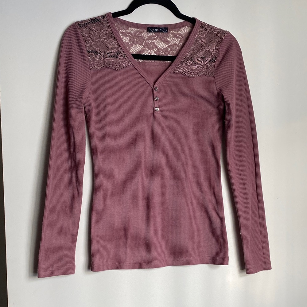 Lace Detail V-Neck Long Sleeve Top - Mauve